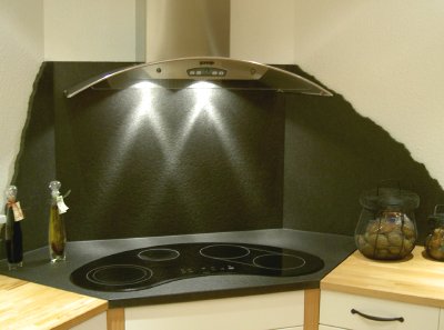 Steinplatte aus Granit für die Küche in dunkler Leder-Optik - Küchenarbeitsplatte Küchenplatte Steinplatte Granitplatte Granitarbeitsplatte Küchenabdeckplatte Küchenabdeckung Steinabedeckung